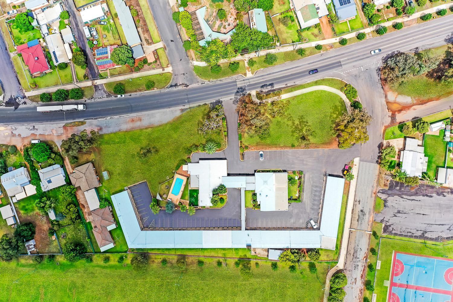 Parkview Motor Inn Parkes Bagian luar foto
