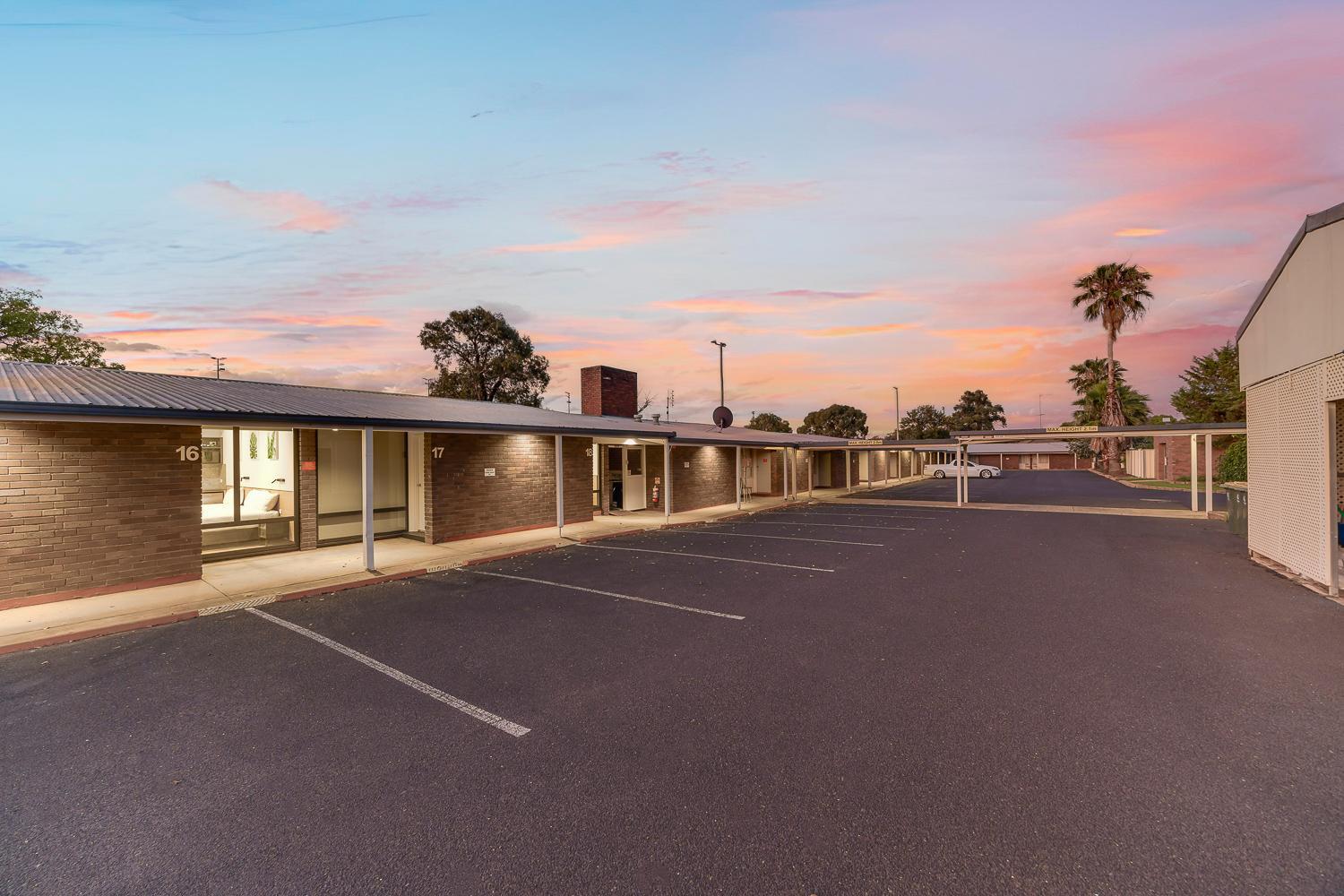 Parkview Motor Inn Parkes Bagian luar foto