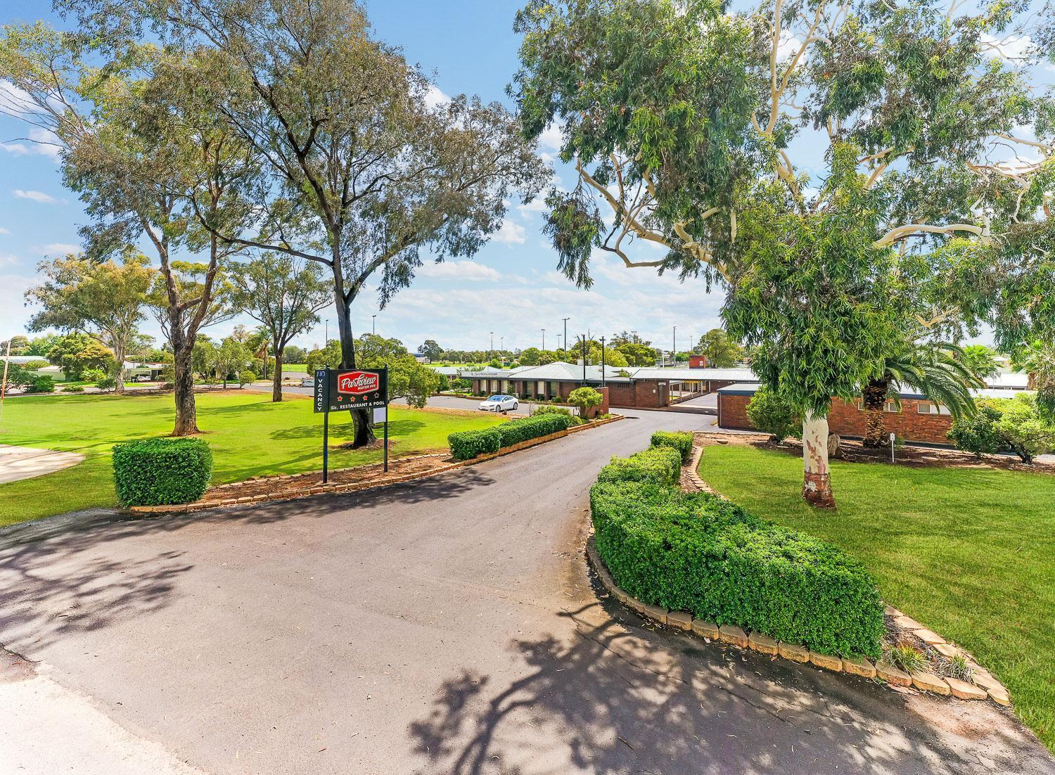 Parkview Motor Inn Parkes Bagian luar foto
